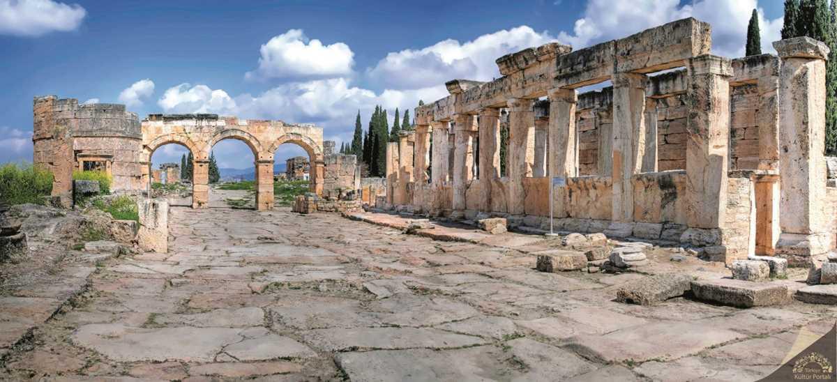 Pamukkale ve Salda Gölü Turu