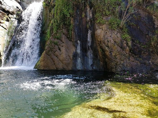 Cunda Adası, Sarımsaklı Plajı ve Aşıklar Şelalesi (Yüzme Molalı)